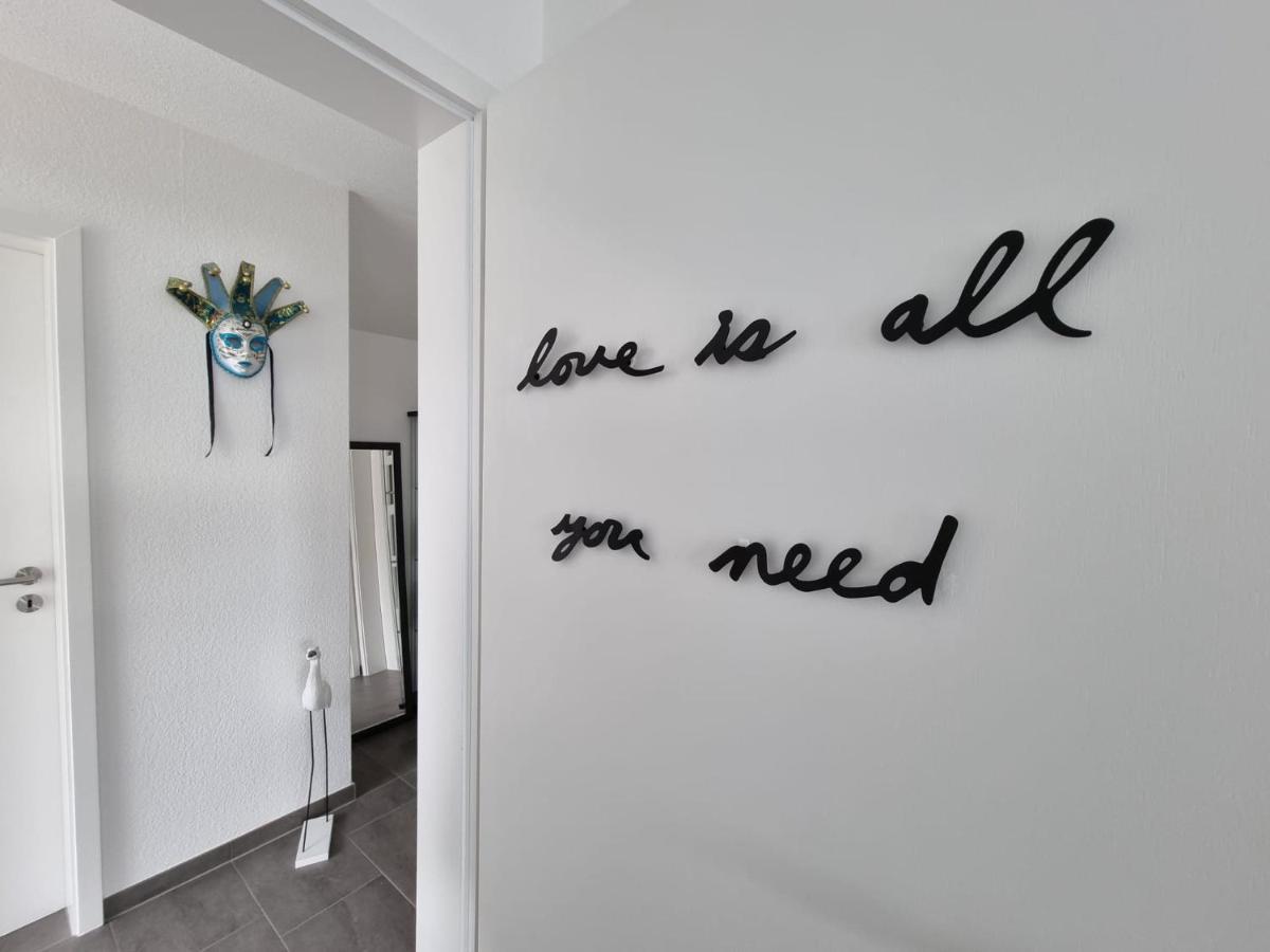 Holiday Apartment Moises Y Ruth Murg  エクステリア 写真